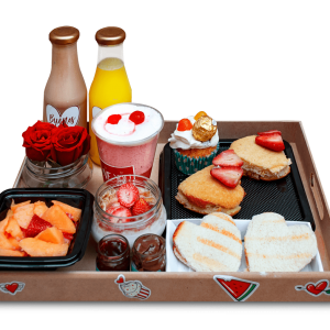 DESAYUNO ROMÁNTICO